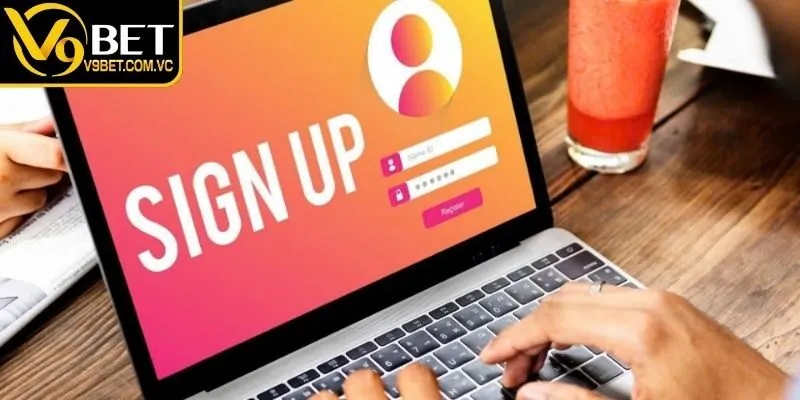 Người dùng truy cập nền tảng chính thức để bắt đầu tạo tài khoản